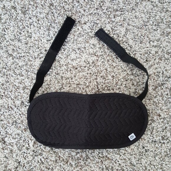 United Airlines Polaris First Class Therabody Kit Cross Body Belt Bag Fannypack - Picture 4 of 11